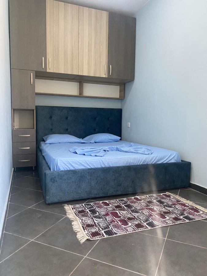 Apartment Barden Vlorë Buitenkant foto