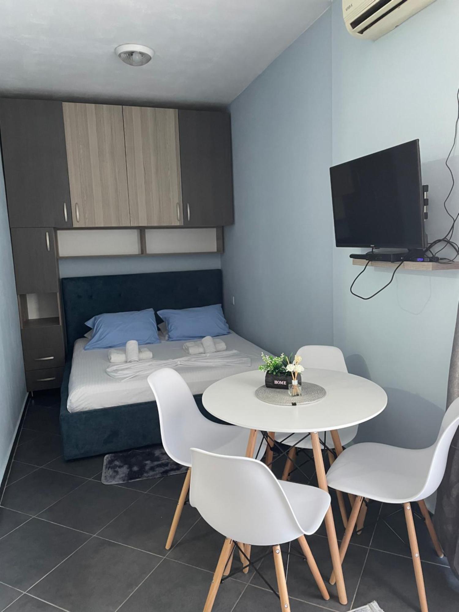 Apartment Barden Vlorë Buitenkant foto