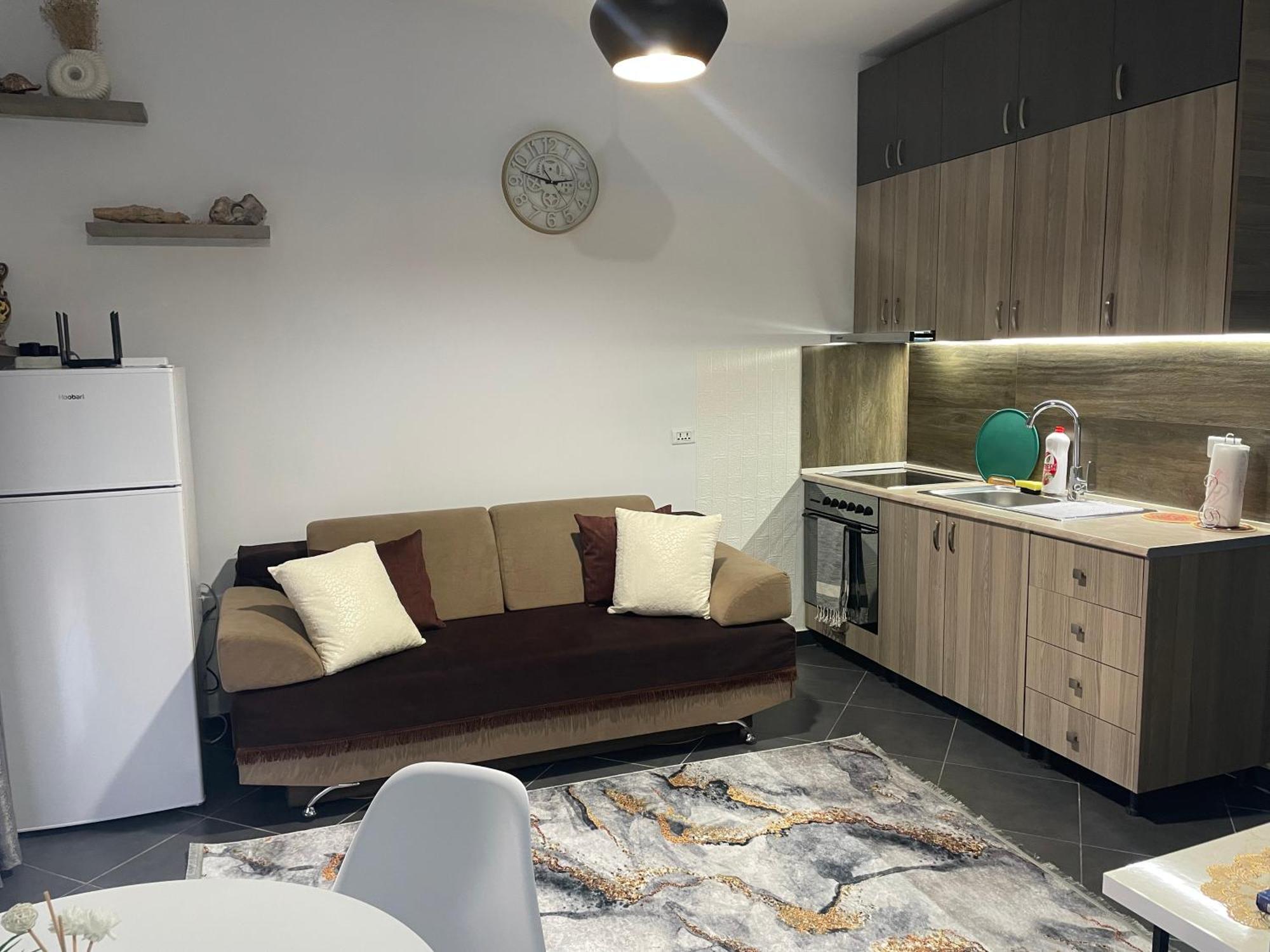 Apartment Barden Vlorë Buitenkant foto